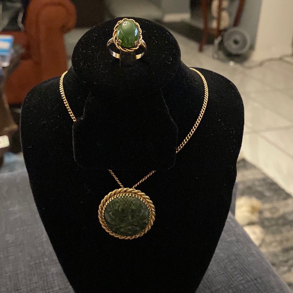 Vintage 12k GF Jade Pendant/Brooch with Chain and Ring